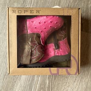 NWT Roper Infant boots size 3 (6-9months)